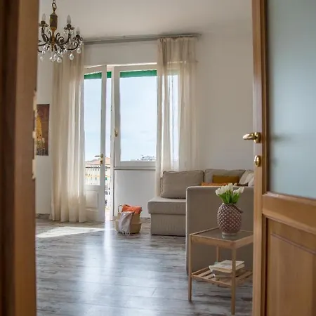 Il Sole In Casa Lavagna